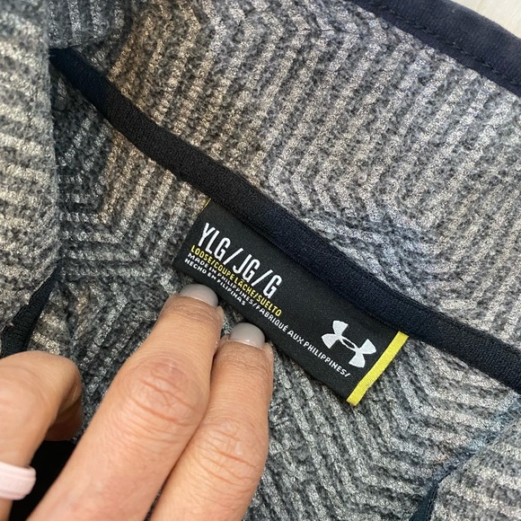 Boys 1/2 Zip jacket - Picture 3 of 3